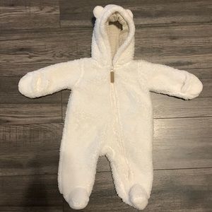 Carter’s Newborn Vanilla Cream Hooded Sherpa Bunting Pram Bear Suit